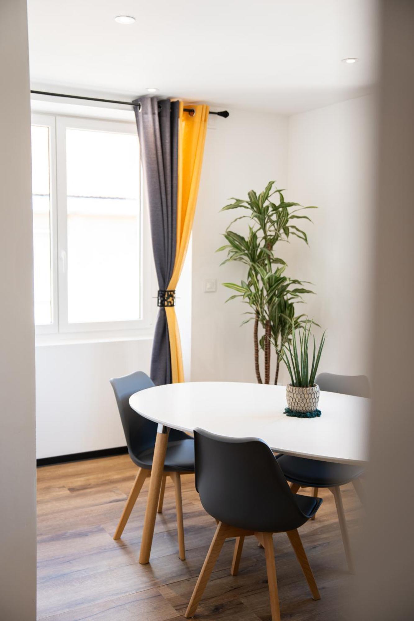 Appartement Centre De סיסטרון מראה חיצוני תמונה