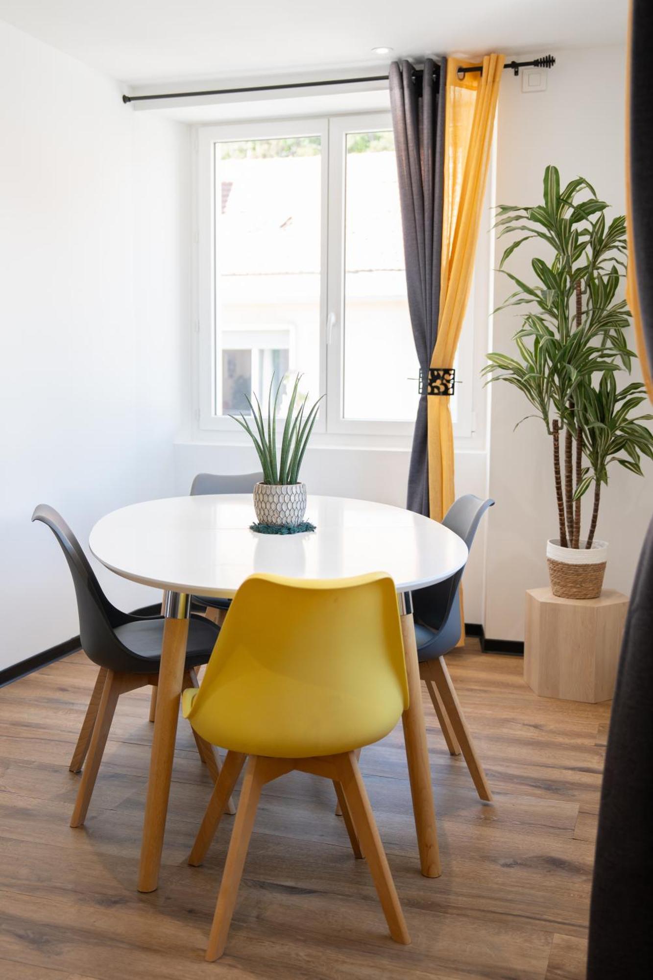 Appartement Centre De סיסטרון מראה חיצוני תמונה